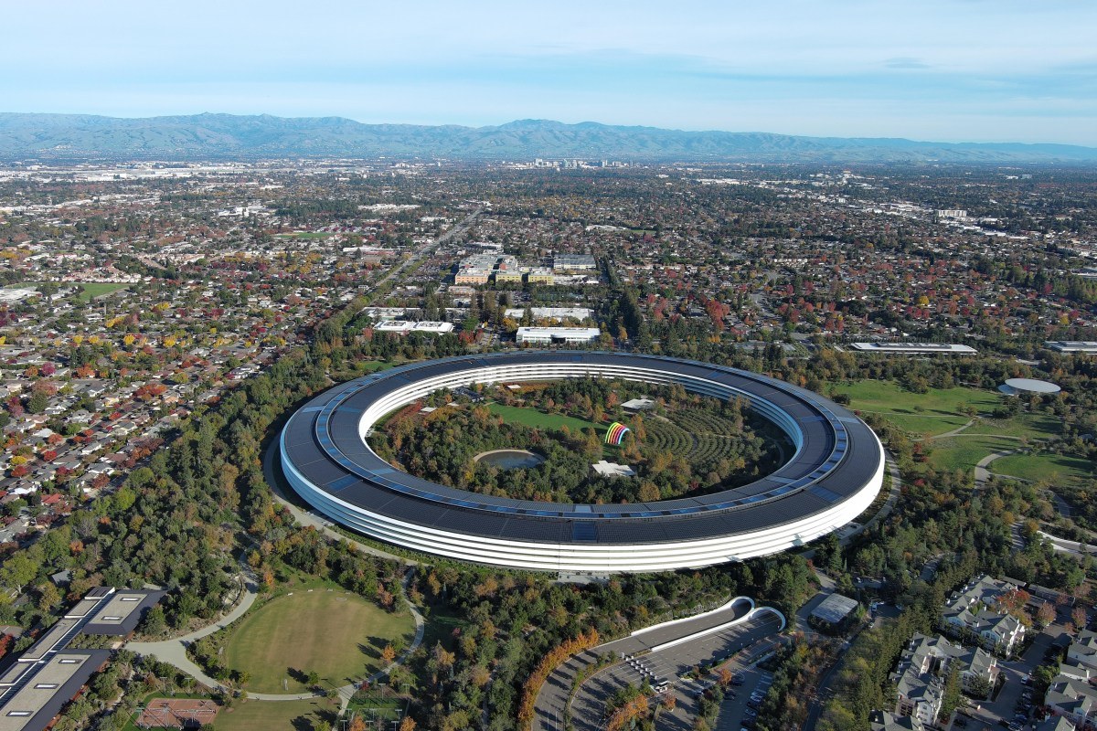 Война за чипы: Apple судится с OpenAI из-за кражи схем