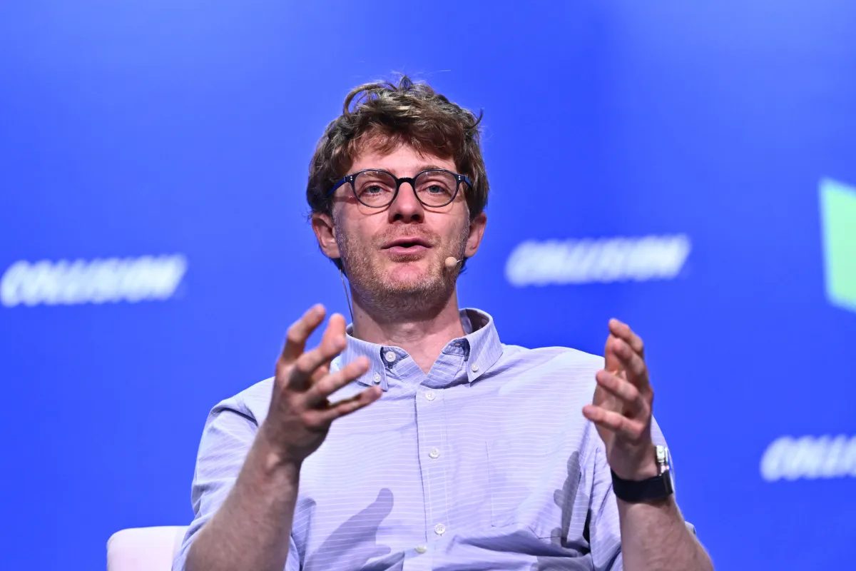 API subscriptions or free local hardware — Flint proves desktop models win