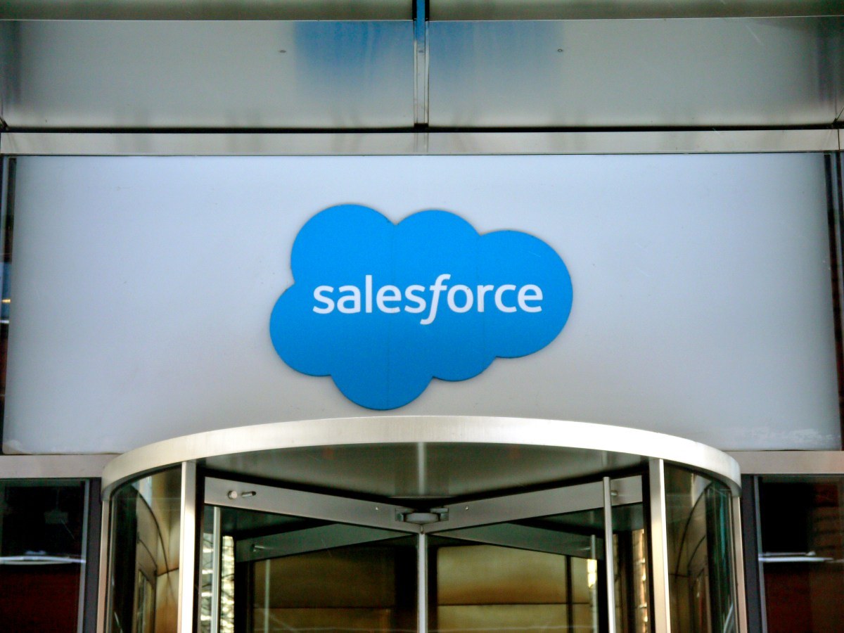 Salesforce Buys Fin for $3.6B: Why Ready-Made AI Beats DIY Platforms