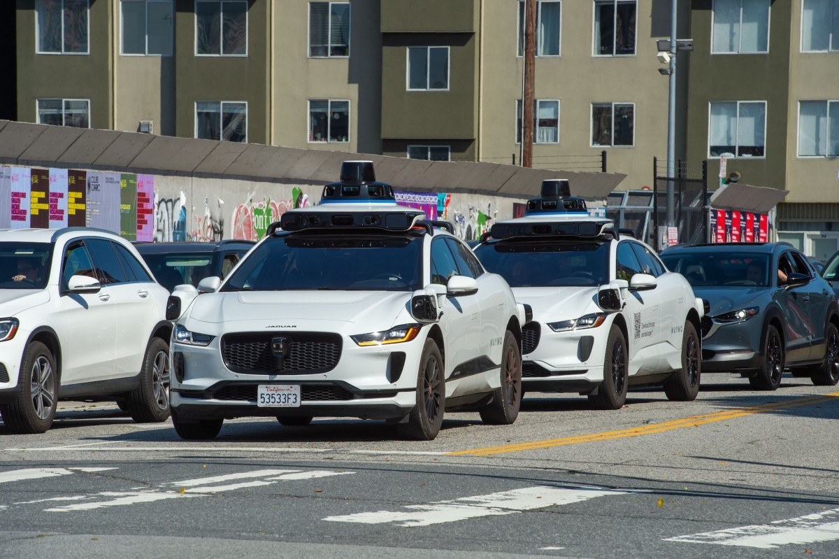 Заторы Waymo в Сан-Франциско спровоцировали жесткие требования к ИИ-сервисам