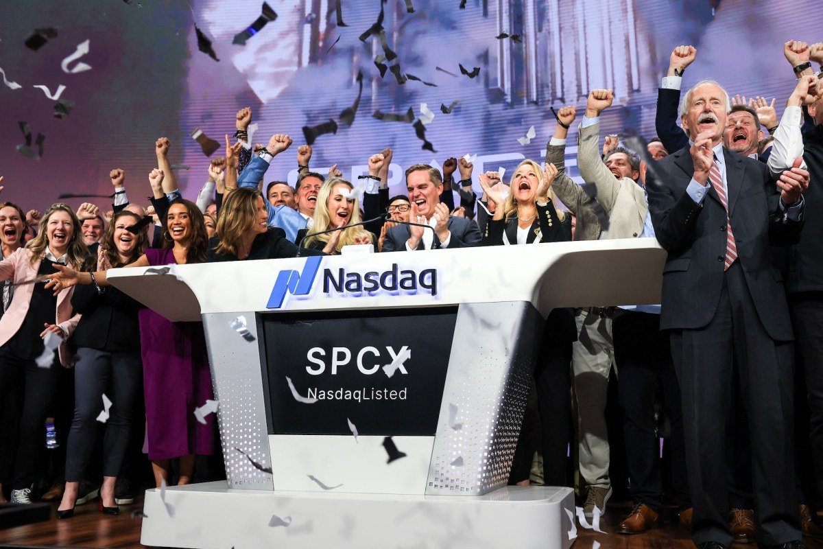 IPO SpaceX как финансовый рычаг: зачем Маску $2,3 трлн в гонке за AGI