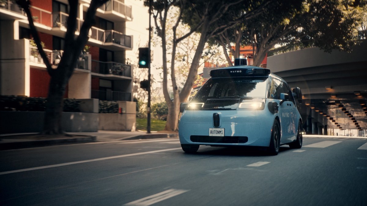 Waymo внедрила собственные 5-нм чипы для снижения себестоимости роботакси